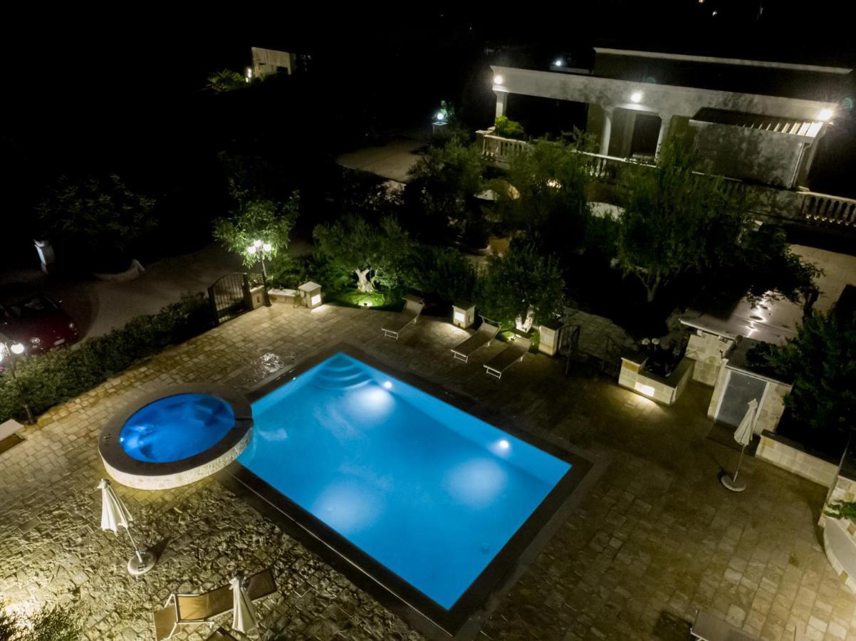 Appartamento Ortensia In Villa Mariella أوستوني المظهر الخارجي الصورة