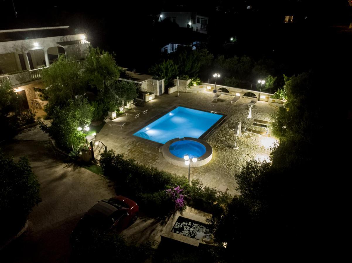 Appartamento Ortensia In Villa Mariella أوستوني المظهر الخارجي الصورة